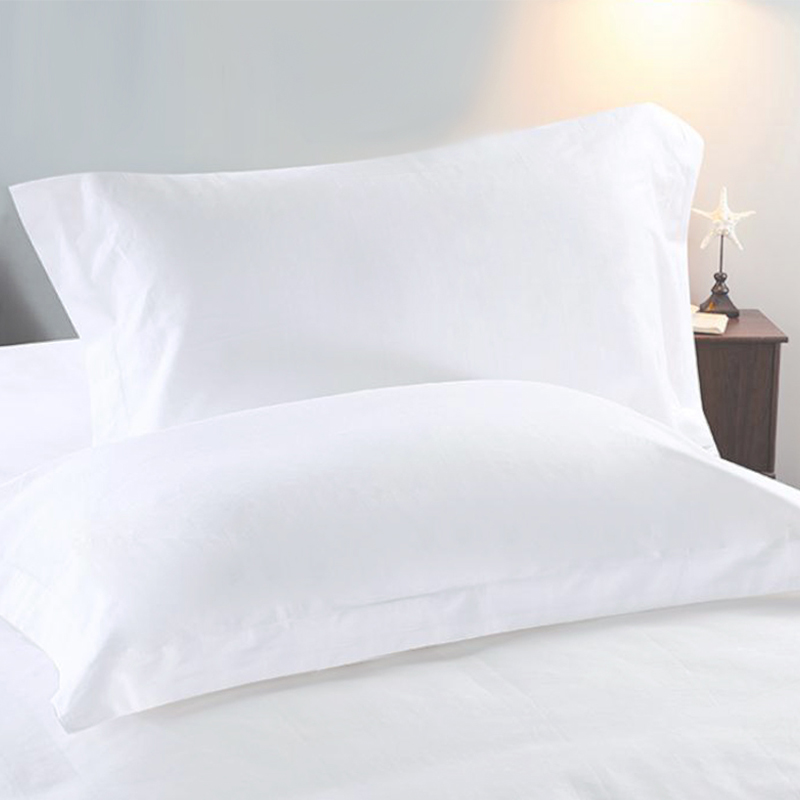 White Plain Weave Four-Piece Bedding Set For Hotels And Hostels, Pure White Polyester-Cotton For Home Use